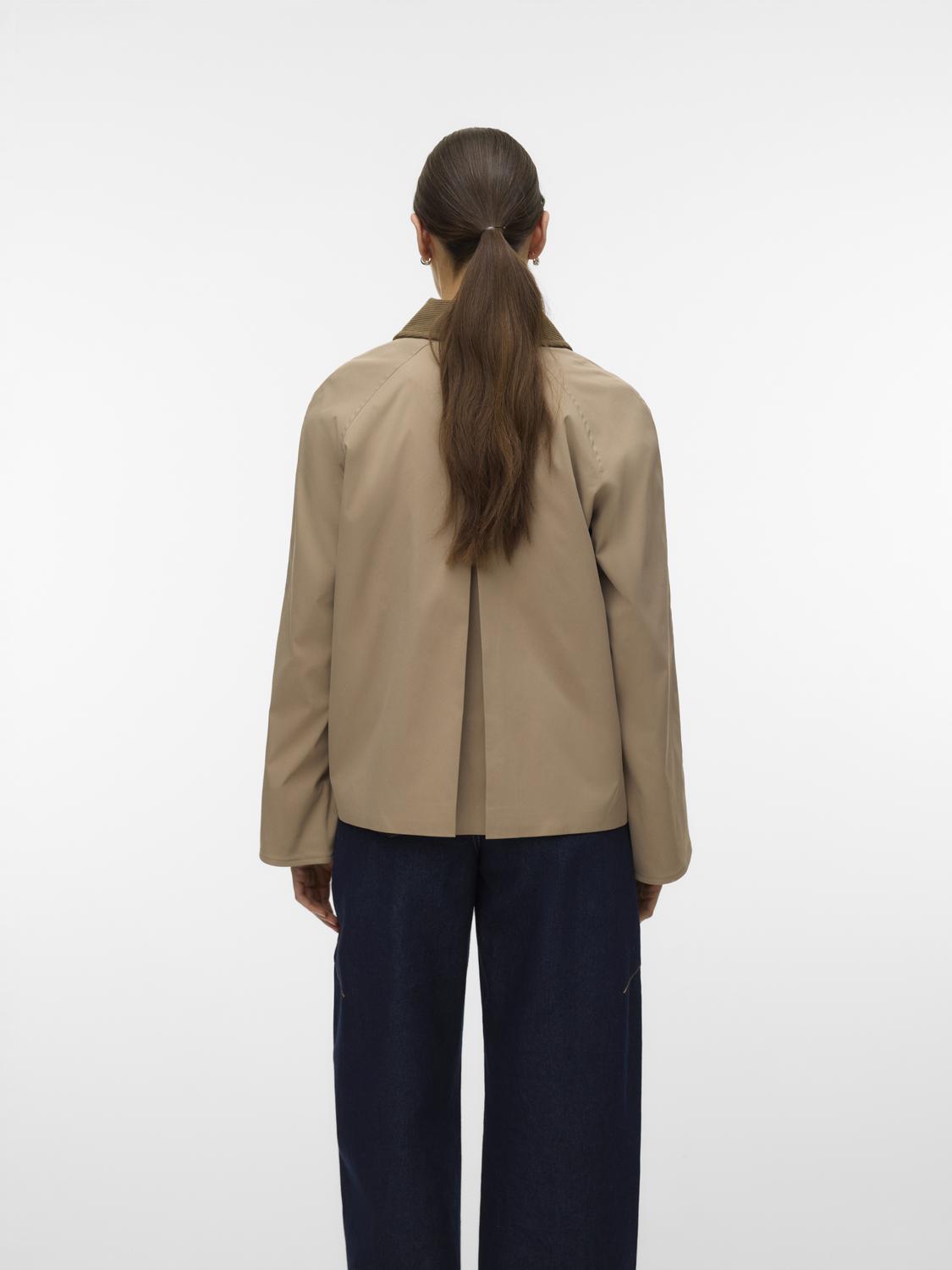 model_shot-back